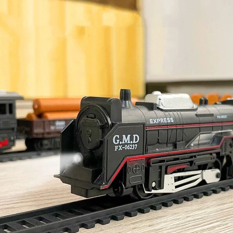 HABO Eisenbahn Güterzug Spielzeug Lokomotive Elektrisch mit Licht und Schienen