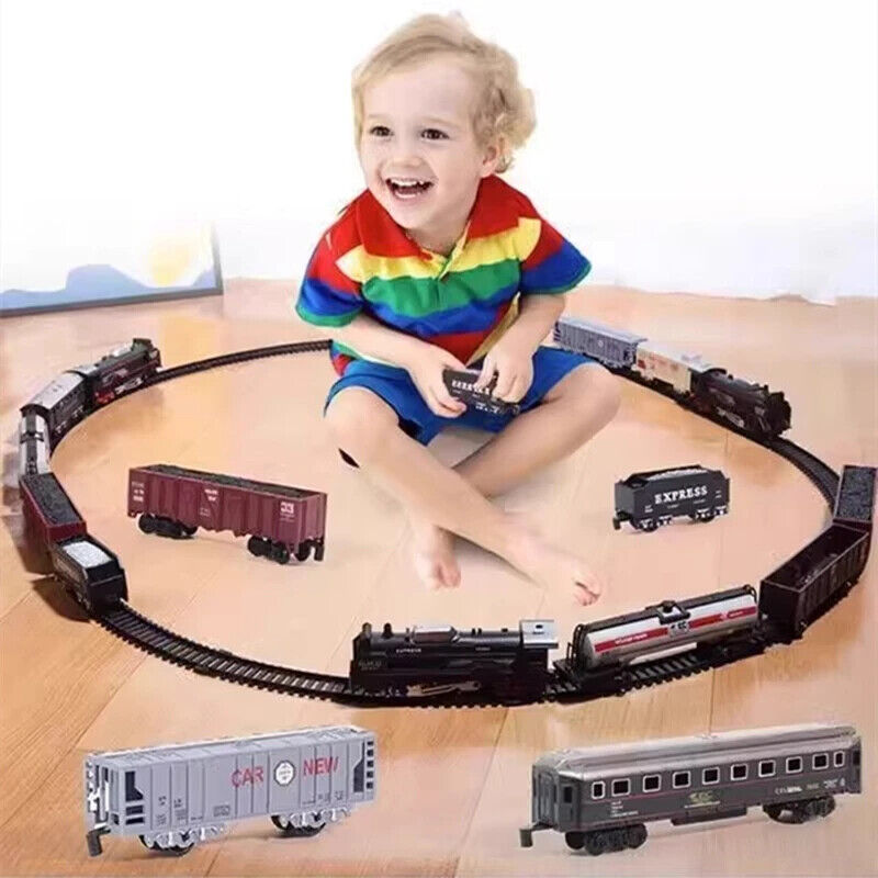 HABO Eisenbahn Güterzug Spielzeug Lokomotive Elektrisch mit Licht und Schienen