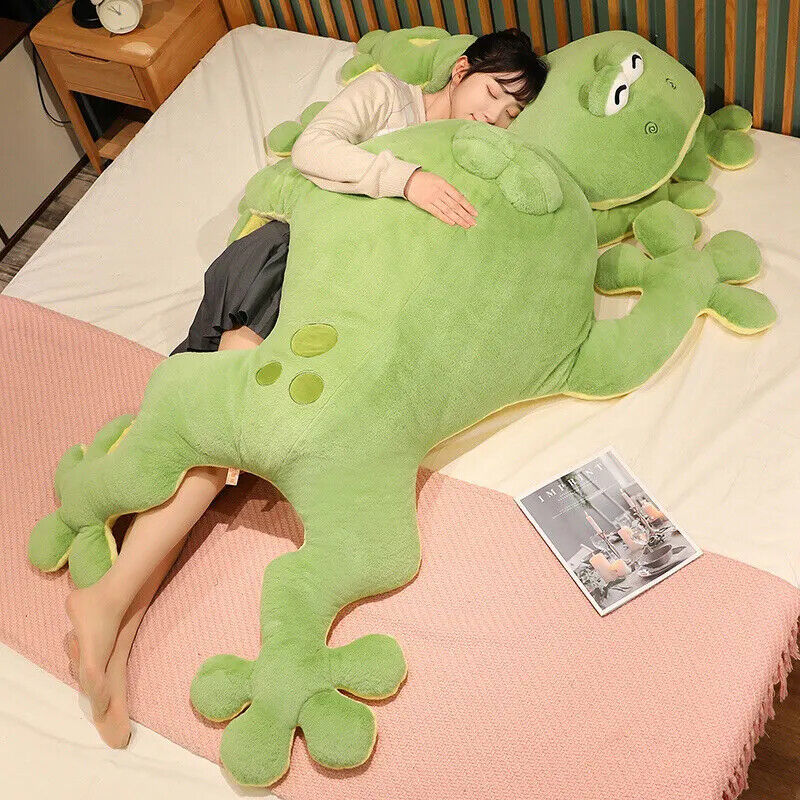 Großer grüner Frosch – Realistisches Plüschtier im Liegen-Design