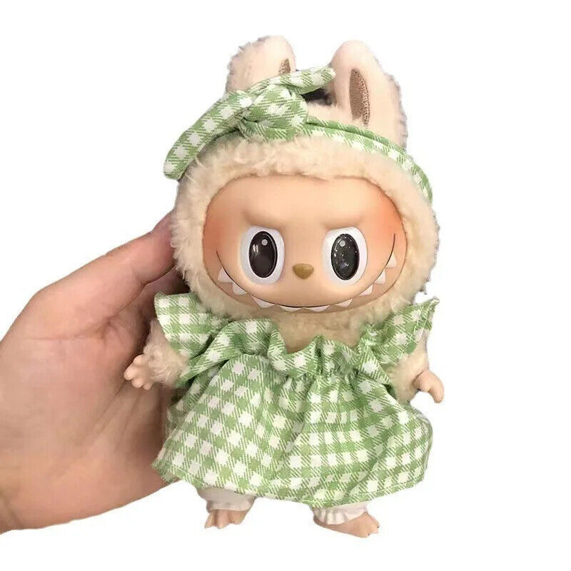 Nette Mini Plüsch Puppe Kleidung Outfit Zubehör für Idolpuppen