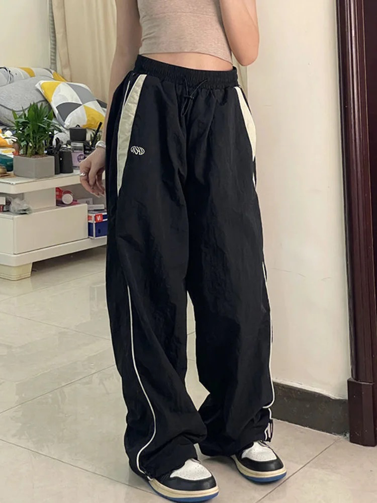 VintEdge Oversized Vintage Jogger Damen Jogginghose Baggy Parachute Y2K Schwarz