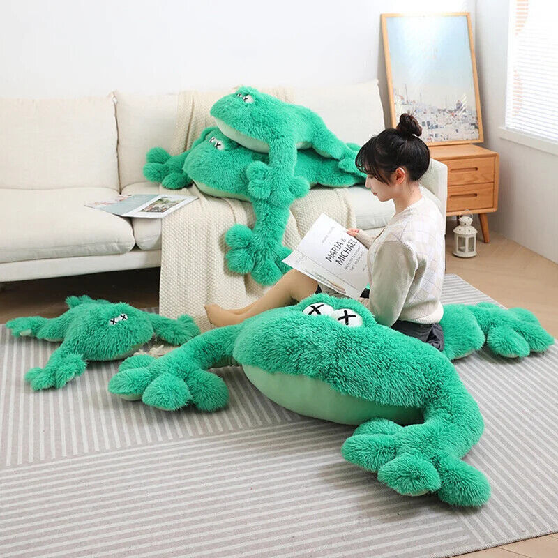 Großer grüner Frosch – Realistisches Plüschtier im Liegen-Design