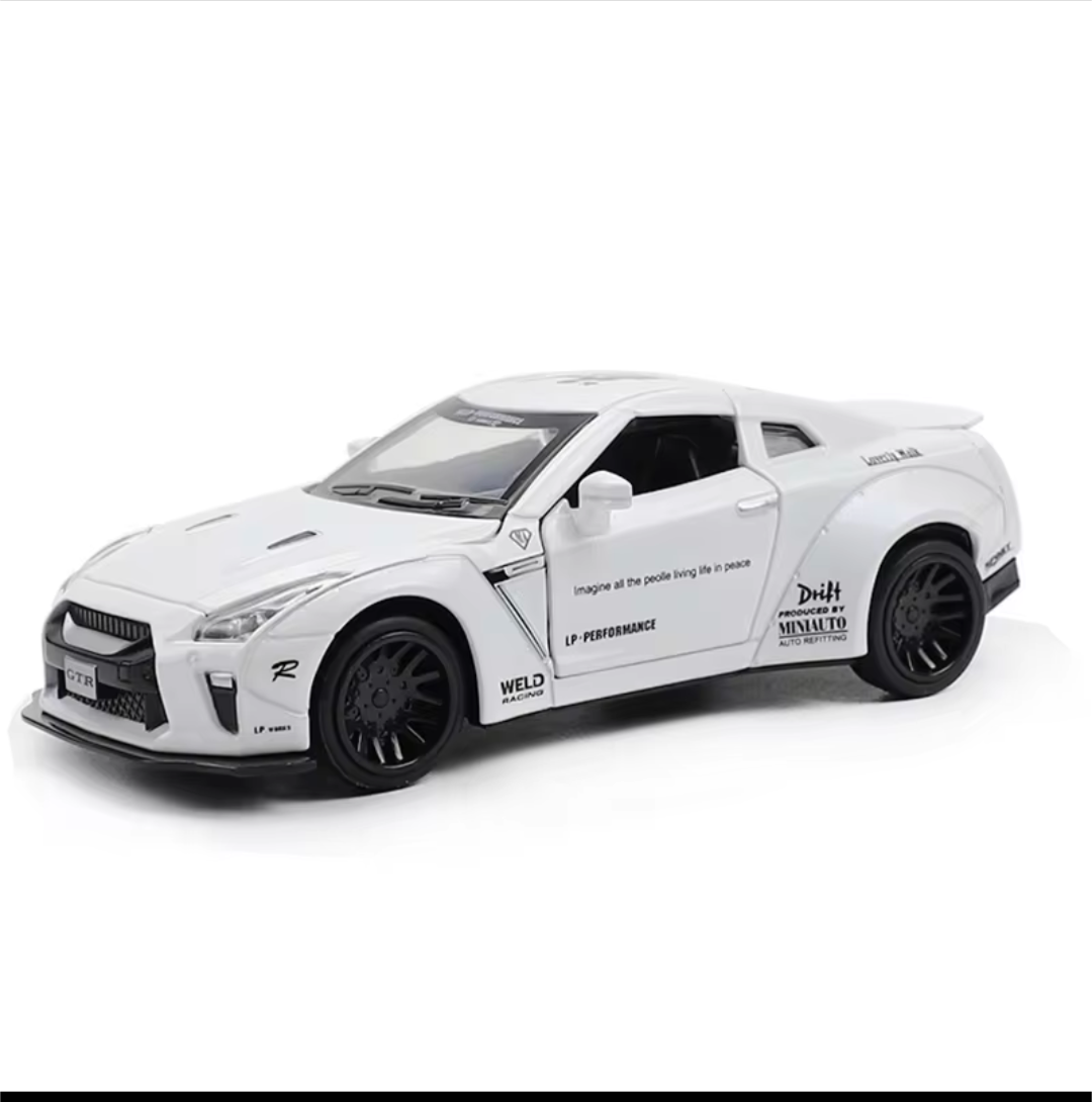 GTR CSR2 Modell in 1:32 Spielzeug Modell Fahrzeug mit und ohne Spoiler